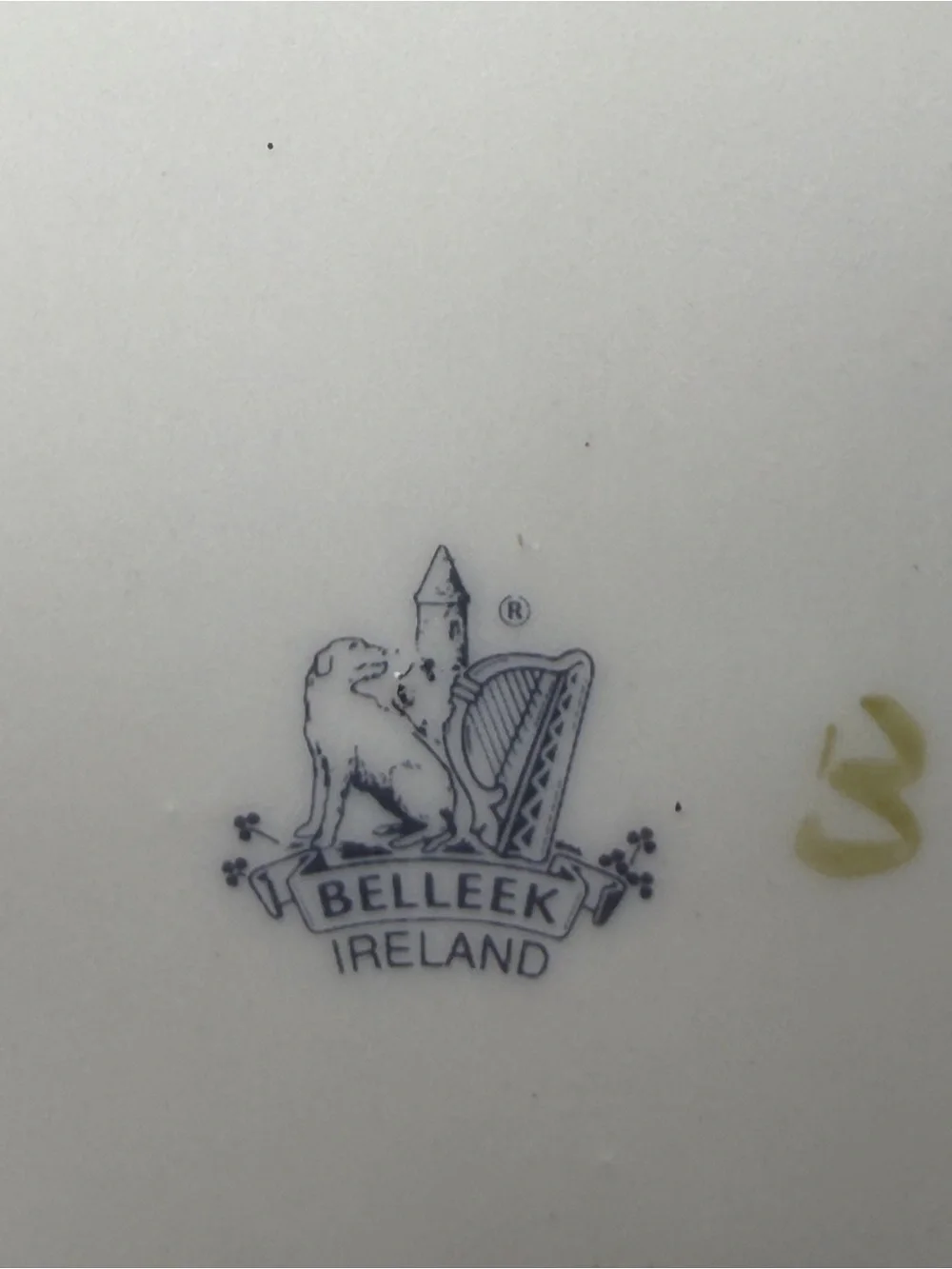 Belleek Pottery Ireland Shamrock Gold Accent Cornucopia 7 Inch High 11.5 In Long